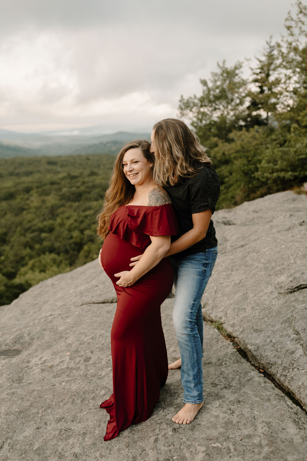 Adventurous Mountain Maternity Session in Asheville Boone, NC by Kayli LaFon Photography