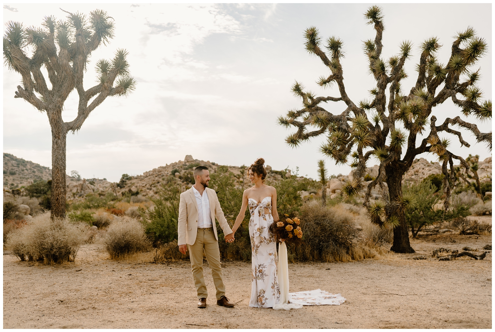 Indie Chic elopement in Joshua Tree, California by adventurous wedding photographer Kayli LaFon Photography
