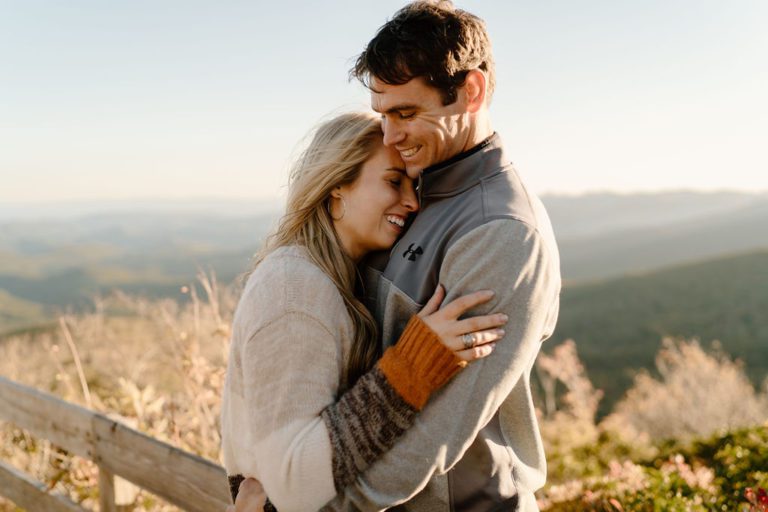 Fall Couples Photoshoot In The Mountains Of Blue Ridge Parkway ...