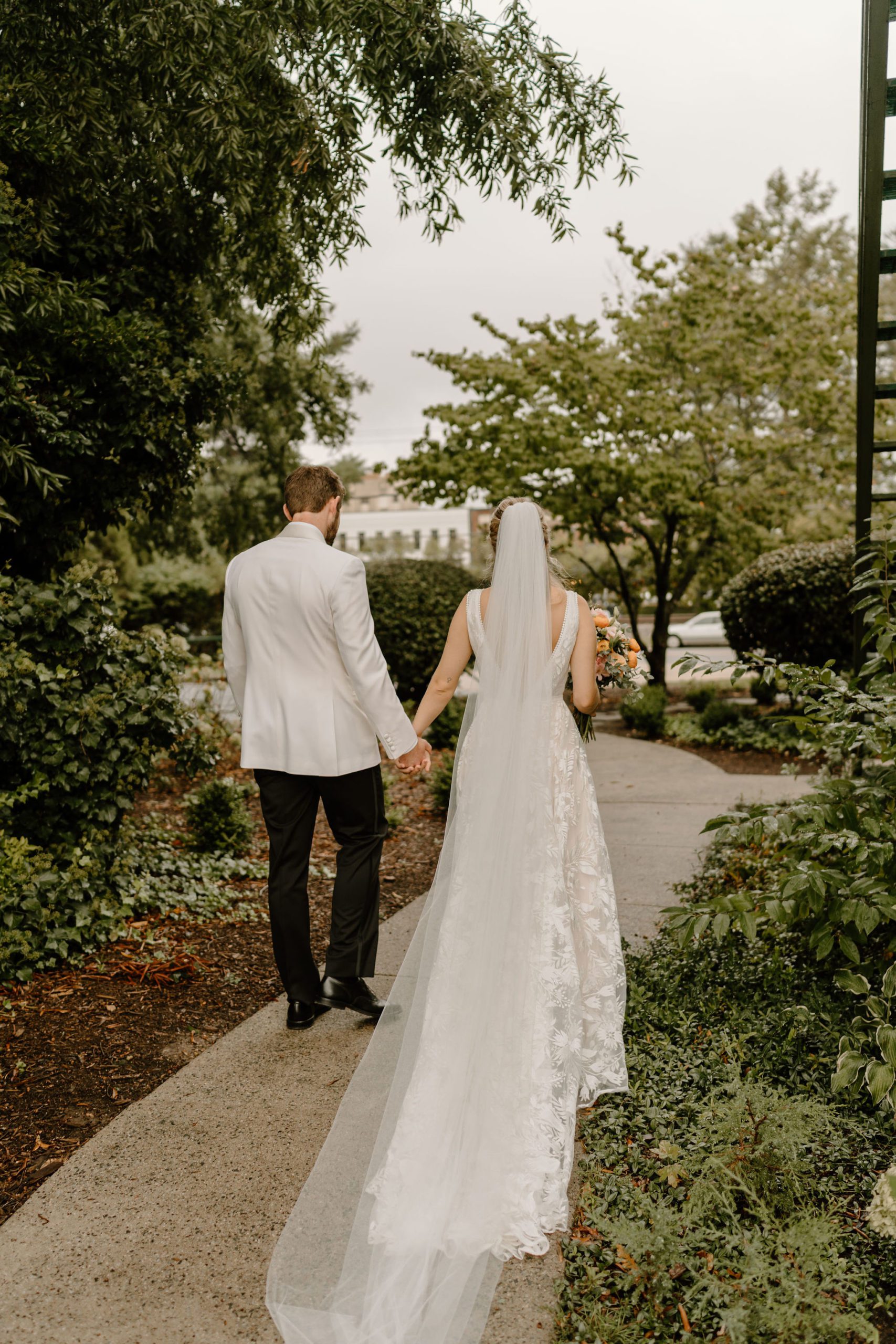 Rainy Wedding Day In North Carolina With Elegant Wedding Decor