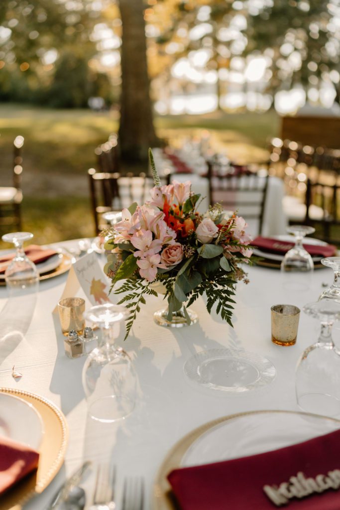 Wedding reception table at Amelia Grove in New Bern, North Carolina